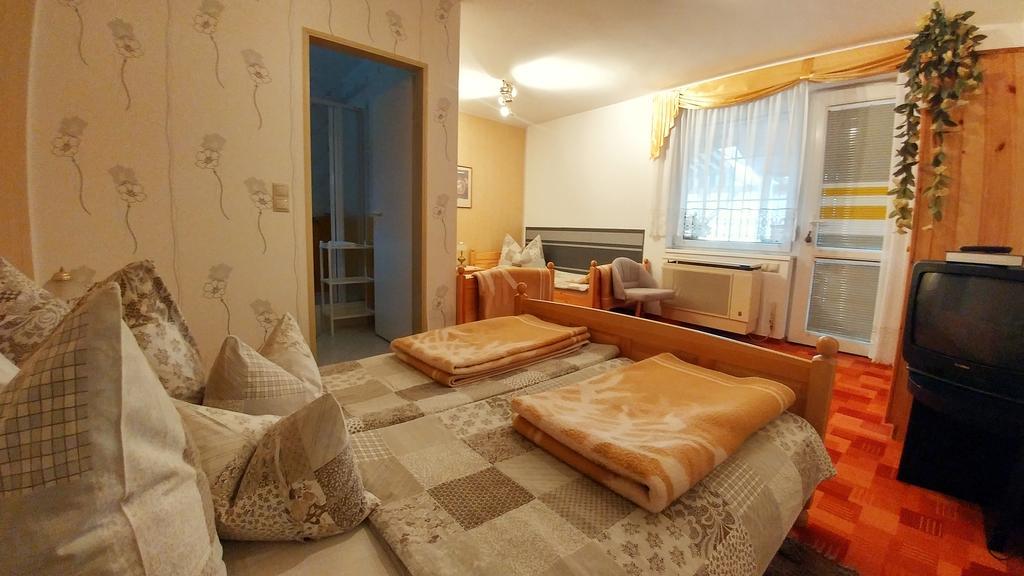 Anna Panzio Bed & Breakfast Herend Екстериор снимка