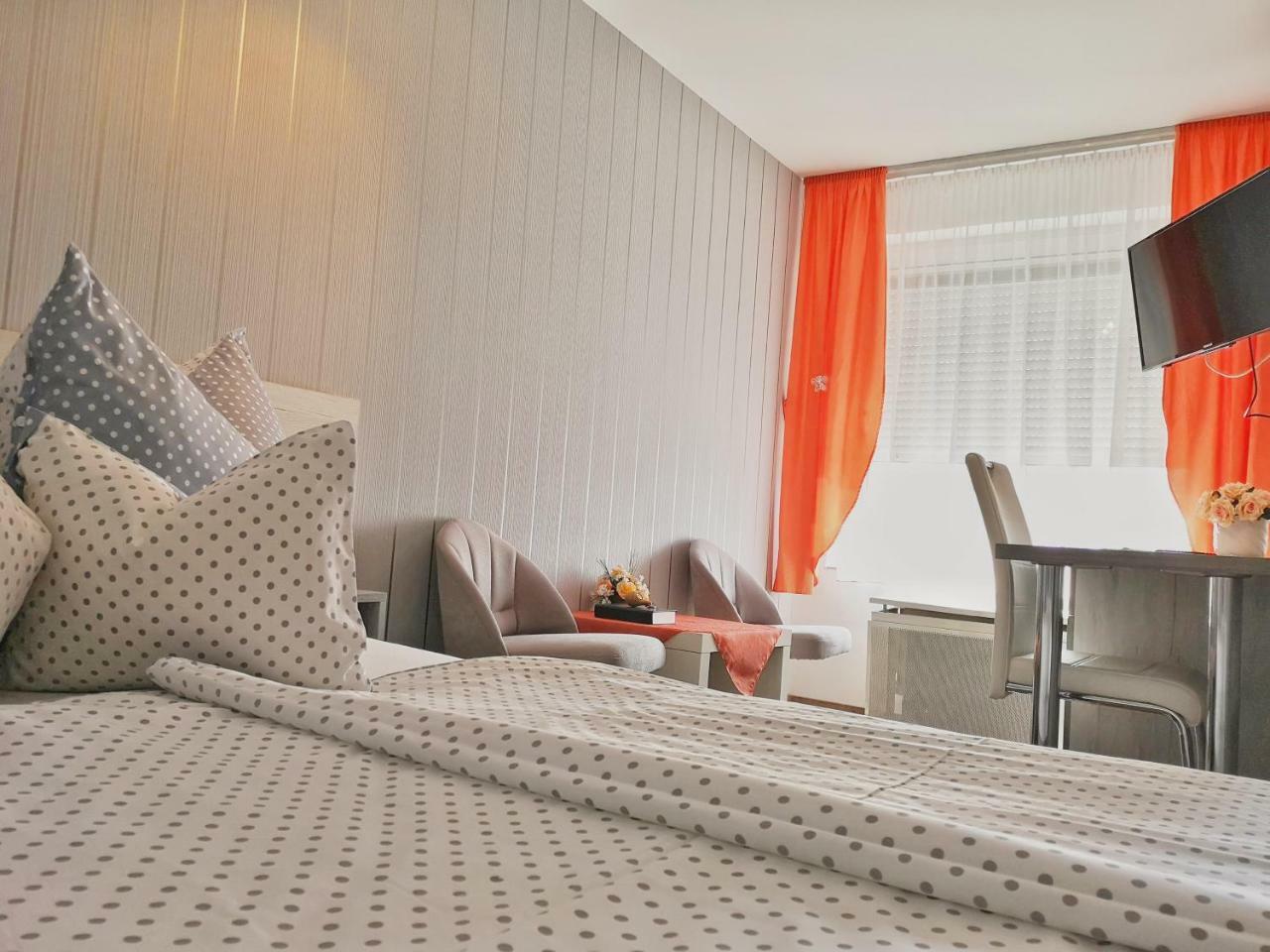 Anna Panzio Bed & Breakfast Herend Екстериор снимка