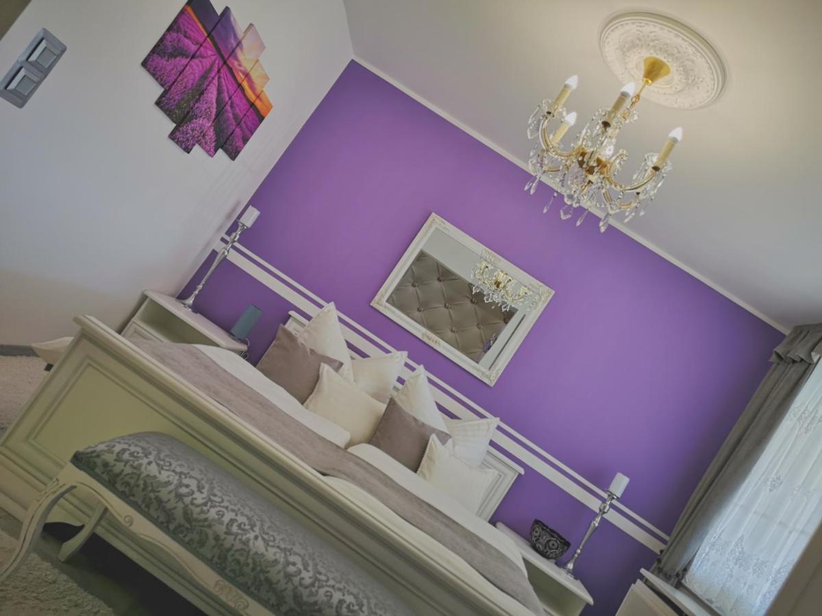 Anna Panzio Bed & Breakfast Herend Екстериор снимка